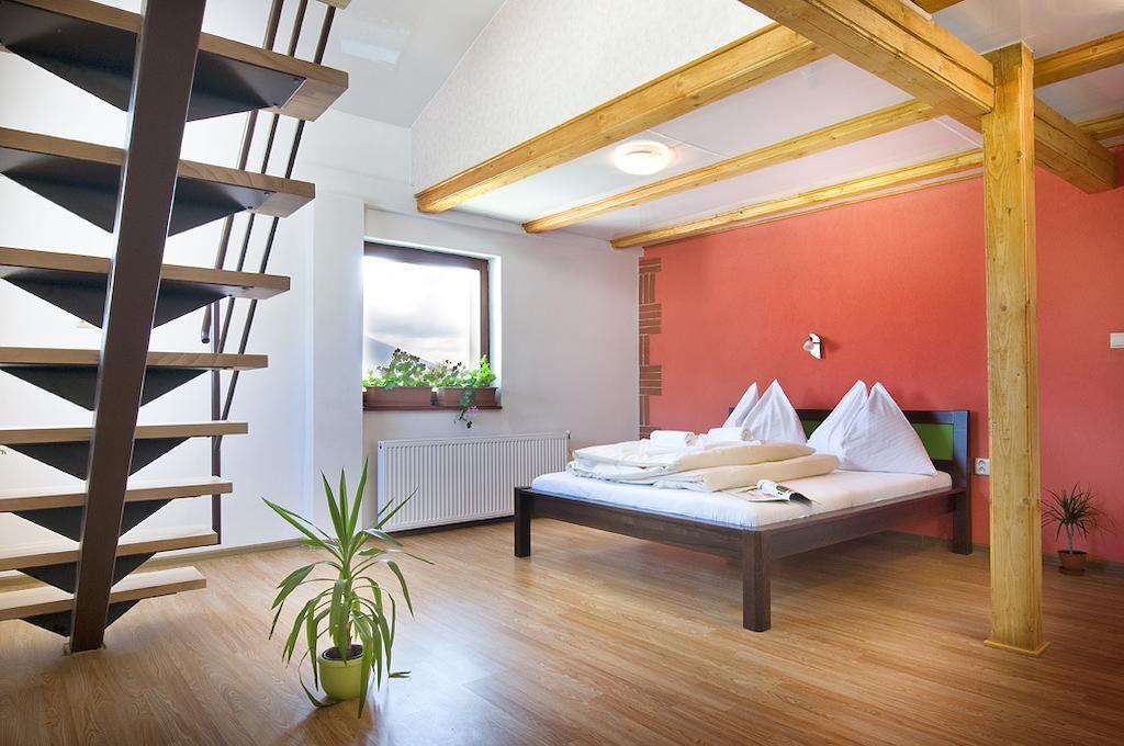 Penzion Rogalo Svit Habitación foto