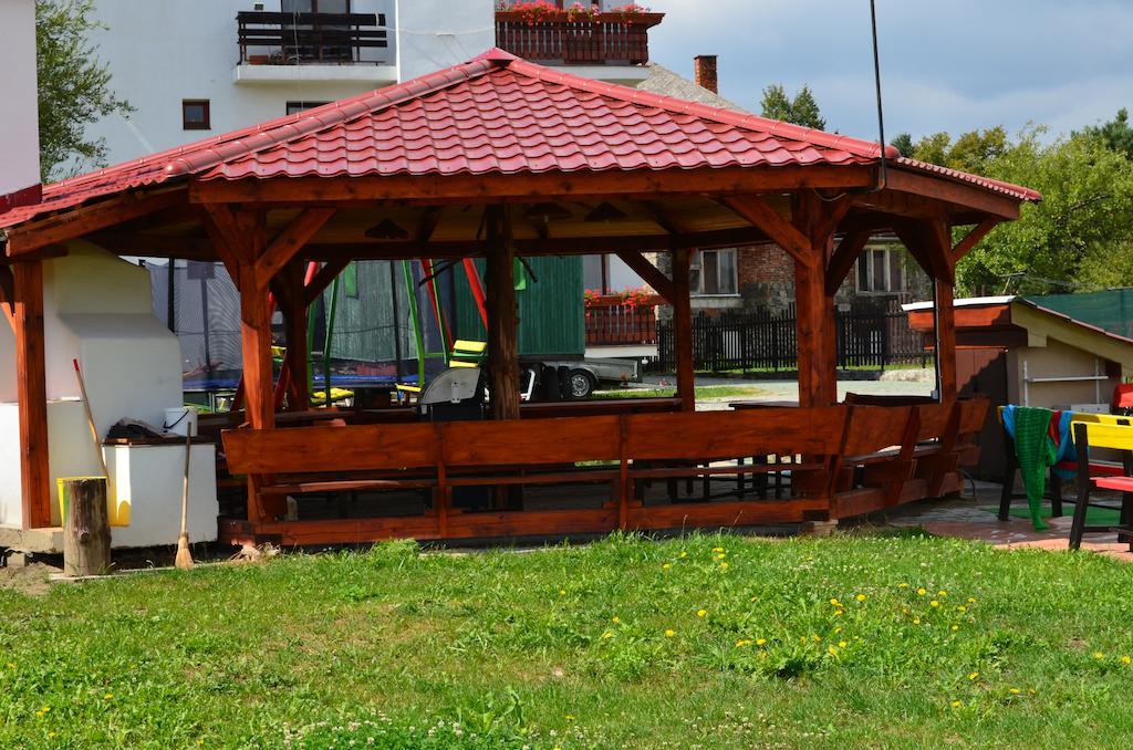 Penzion Rogalo Svit Exterior foto
