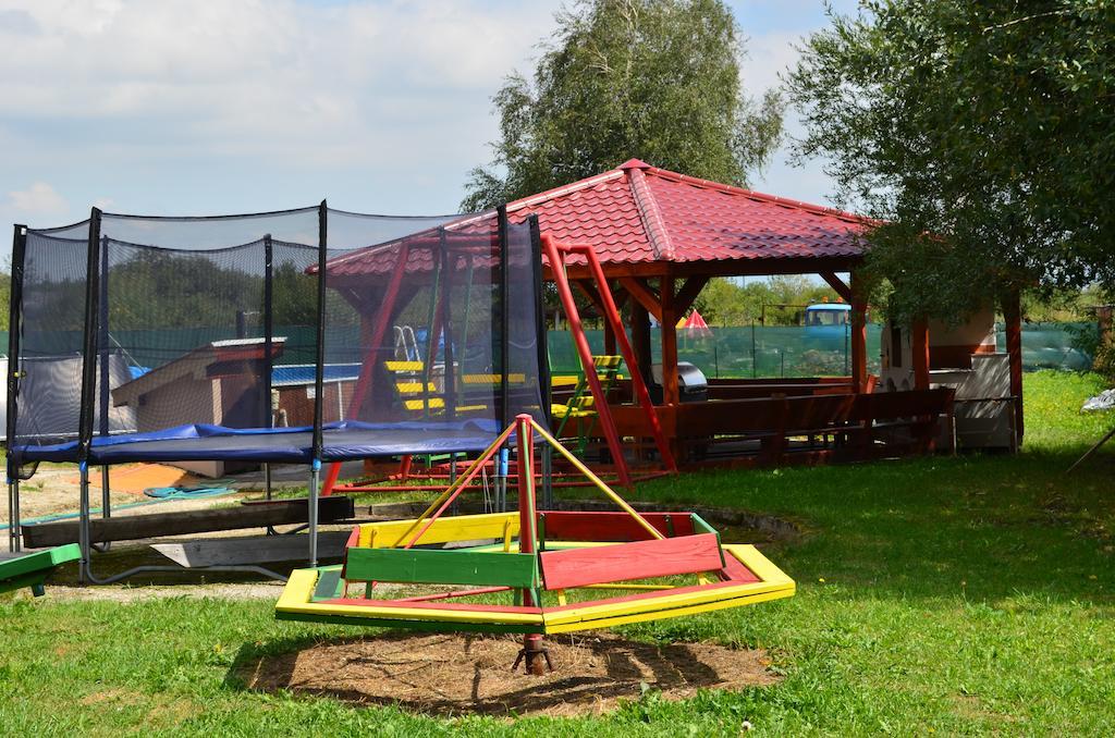 Penzion Rogalo Svit Exterior foto